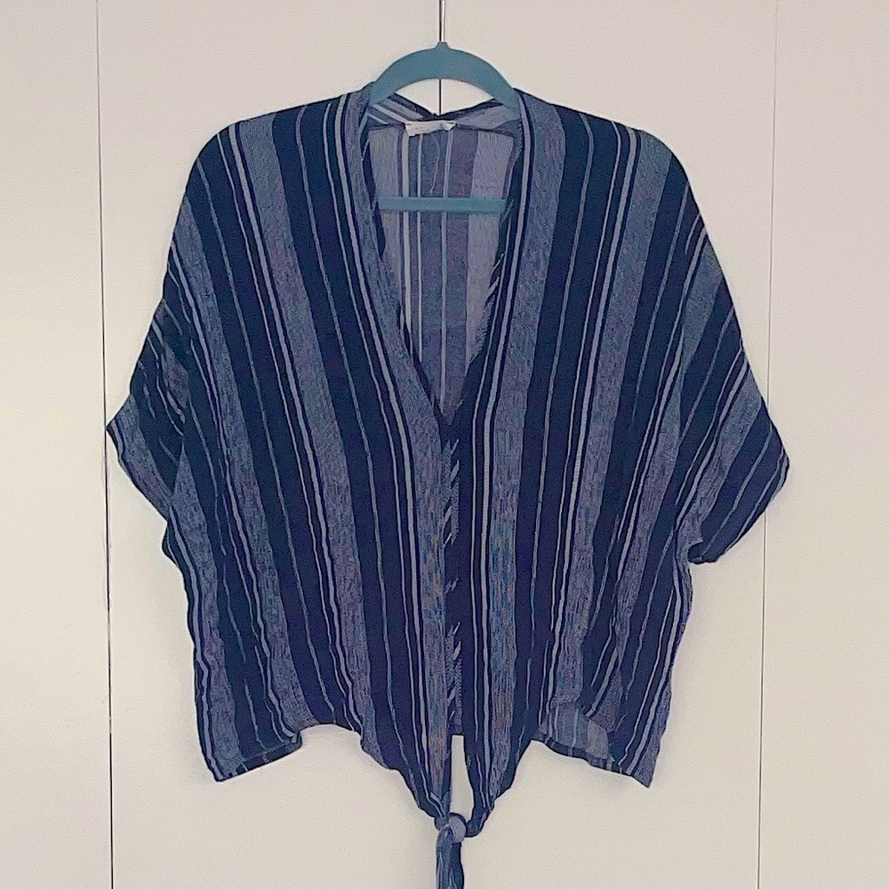 Navy Shirt that ties at the bottom
